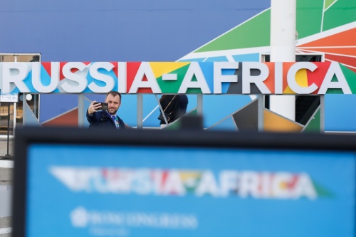 Фонд Росконгресс и Афрэксимбанк договорились о сотрудничестве в ходе подготовки Внутриафриканской торговой ярмарки в Нигерии в 2027 году